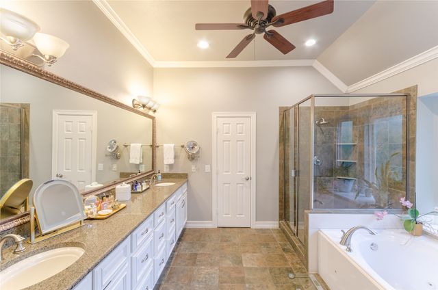 204 Swallow Drive, Southlake, TX 76092