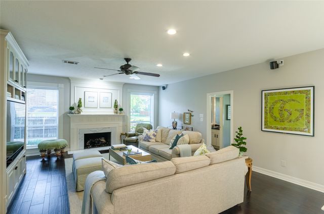 204 Swallow Drive, Southlake, TX 76092