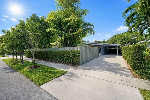 1413 NE 17th Way, Fort Lauderdale, FL 33304