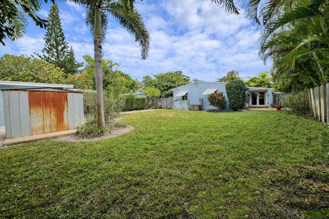 1413 NE 17th Way, Fort Lauderdale, FL 33304