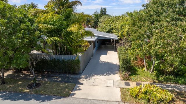 1413 NE 17th Way, Fort Lauderdale, FL 33304