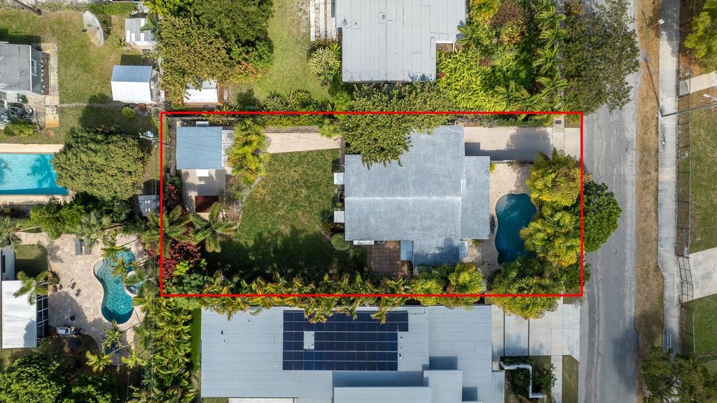 1413 NE 17th Way, Fort Lauderdale, FL 33304