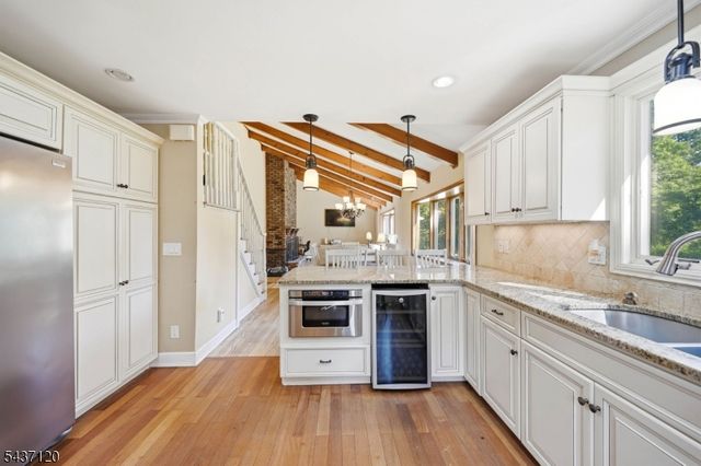 101 Walnut St, Oakland Boro, NJ 07436