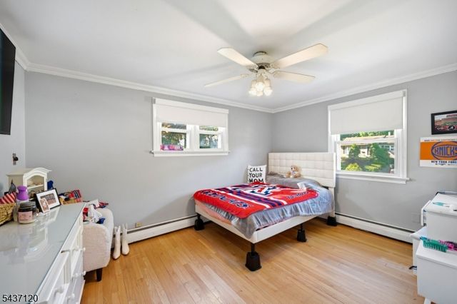 101 Walnut St, Oakland Boro, NJ 07436