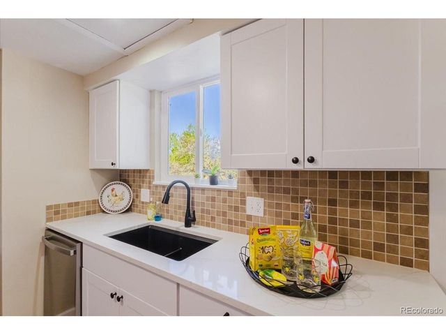 4767 S Olathe St, Aurora, CO 80015