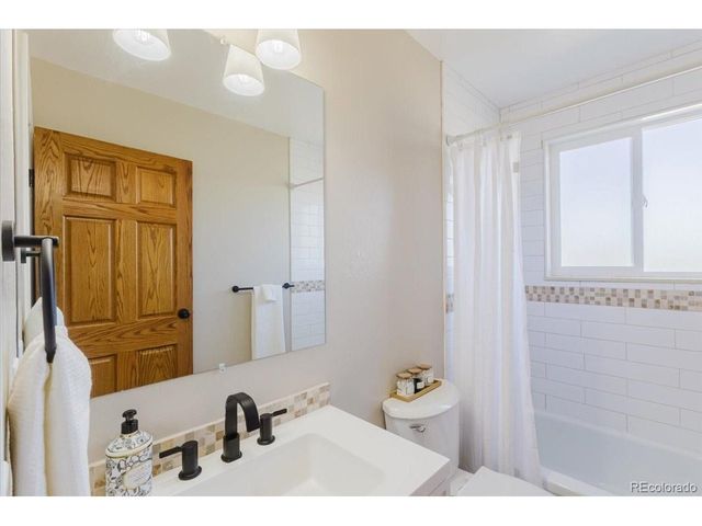 4767 S Olathe St, Aurora, CO 80015