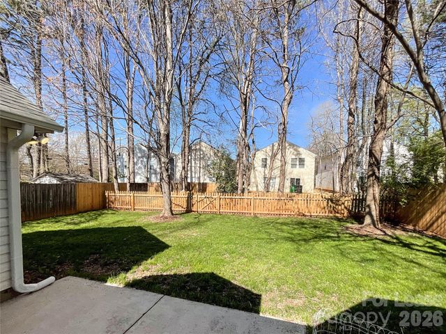 7305 Rosehall Drive, Charlotte, NC 28227