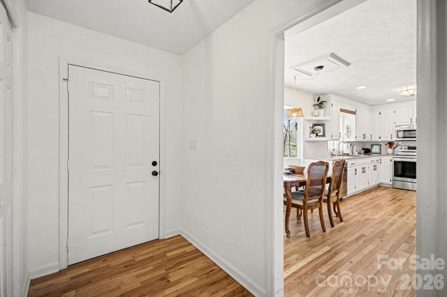 1140 Knollwood Drive, Claremont, NC 28610