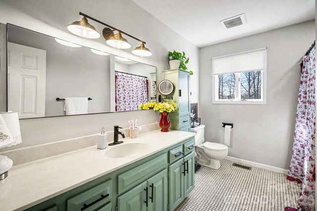 1140 Knollwood Drive, Claremont, NC 28610