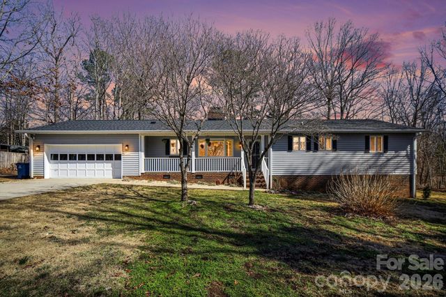 1140 Knollwood Drive, Claremont, NC 28610