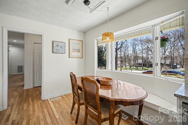 1140 Knollwood Drive, Claremont, NC 28610