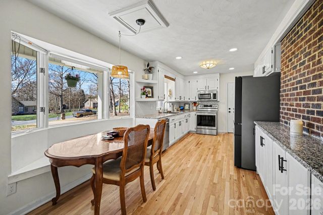 1140 Knollwood Drive, Claremont, NC 28610