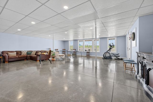 3483 BARTERBROOK RD, Staunton, VA 24401