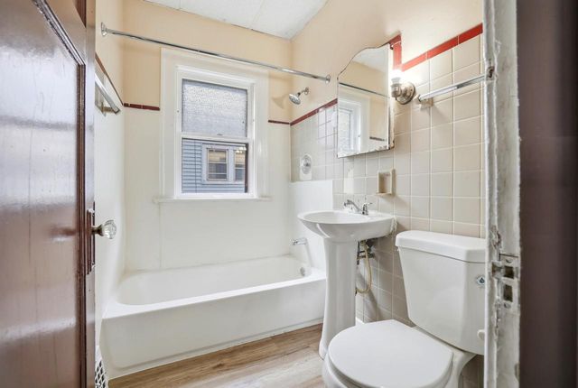 2555 N 51st STREET #2557, Milwaukee, WI 53210