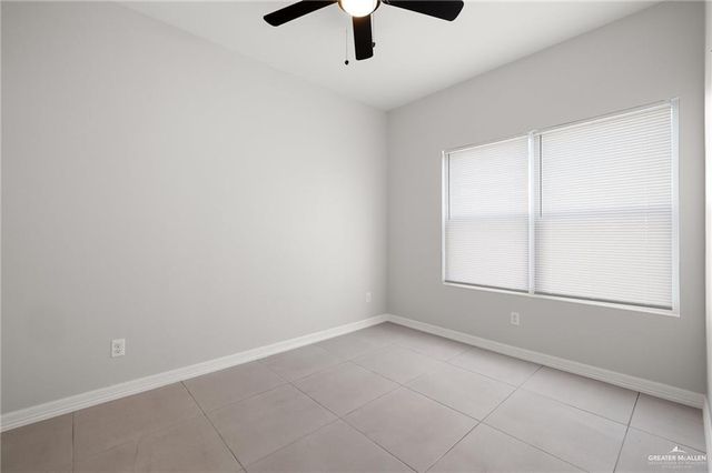 2409 S Hilltop Avenue, Edinburg, TX 78542