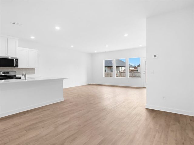 523 S Neon Avenue, Fayetteville, AR 72704