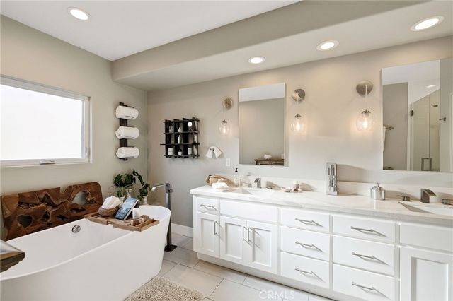 647 2nd, Hermosa Beach, CA 90254