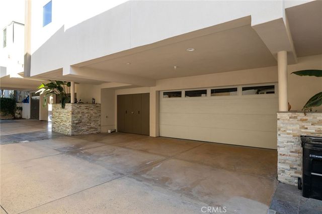 647 2nd, Hermosa Beach, CA 90254