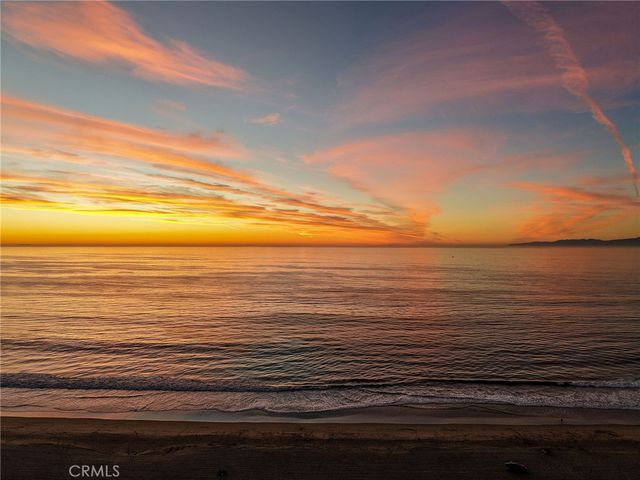 647 2nd, Hermosa Beach, CA 90254