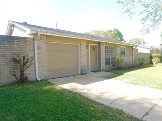 17002 Rippling Mill Drive, Sugar Land, TX 77498