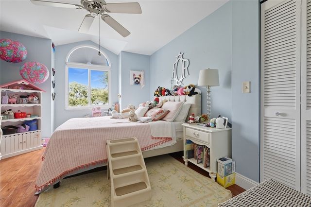 902 Tides Road, Vero Beach, FL 32963