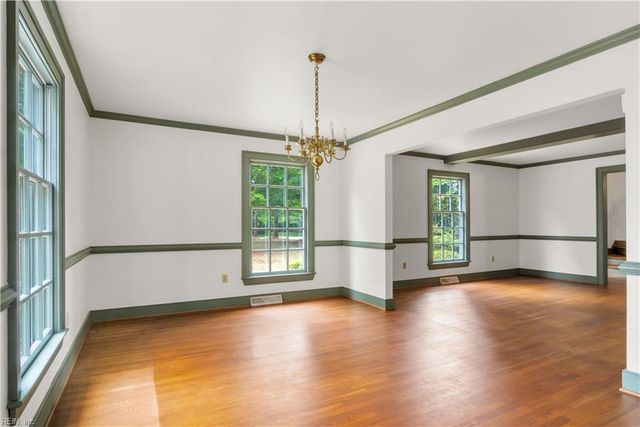 202 Dawson DR, Seaford, VA 23696