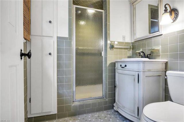 202 Dawson DR, Seaford, VA 23696