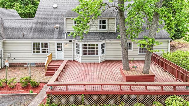 202 Dawson DR, Seaford, VA 23696
