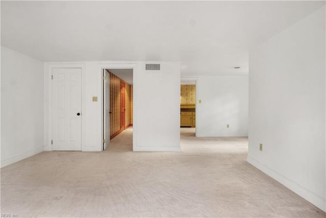 202 Dawson DR, Seaford, VA 23696