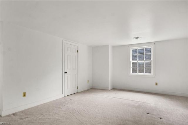 202 Dawson DR, Seaford, VA 23696