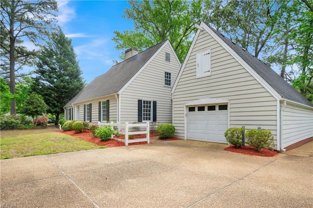 202 Dawson DR, Seaford, VA 23696