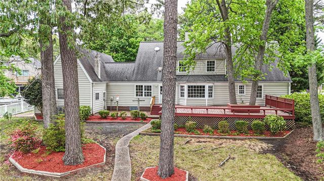 202 Dawson DR, Seaford, VA 23696