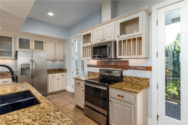 705 Hernando Place, Dauphin Island, AL 36528