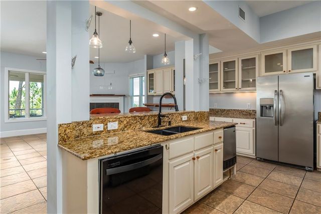 705 Hernando Place, Dauphin Island, AL 36528