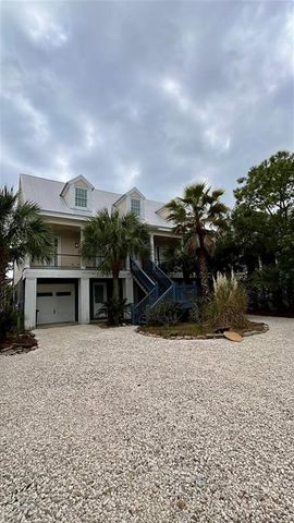 705 Hernando Place, Dauphin Island, AL 36528