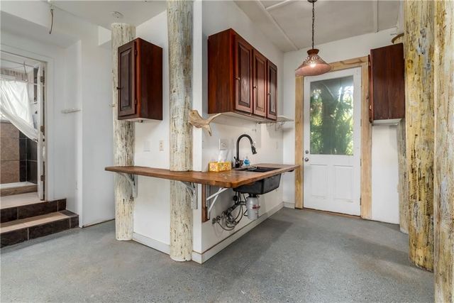 705 Hernando Place, Dauphin Island, AL 36528