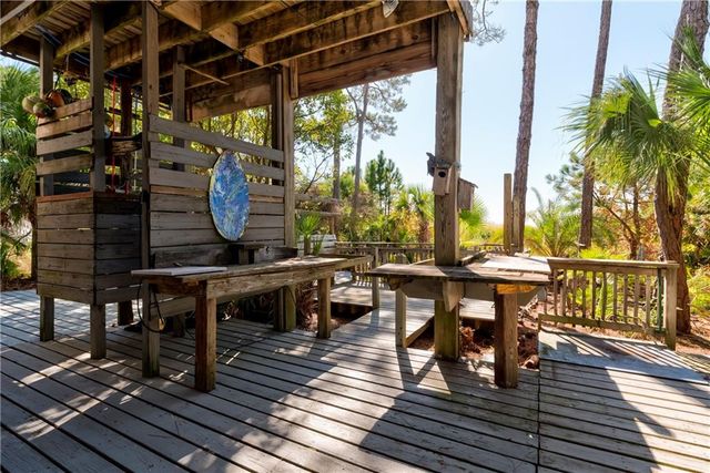 705 Hernando Place, Dauphin Island, AL 36528