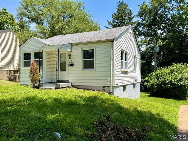 7121 Lamont Drive, Flordell Hills, MO 63136