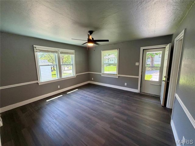 7121 Lamont Drive, Flordell Hills, MO 63136