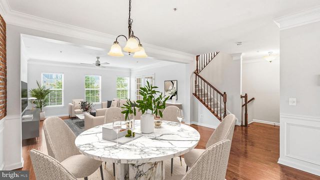 15360 KENSINGTON PARK DR, Woodbridge, VA 22191