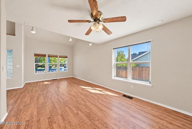 865 Francesca Way, Sparks, NV 89436