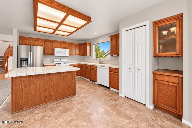 865 Francesca Way, Sparks, NV 89436