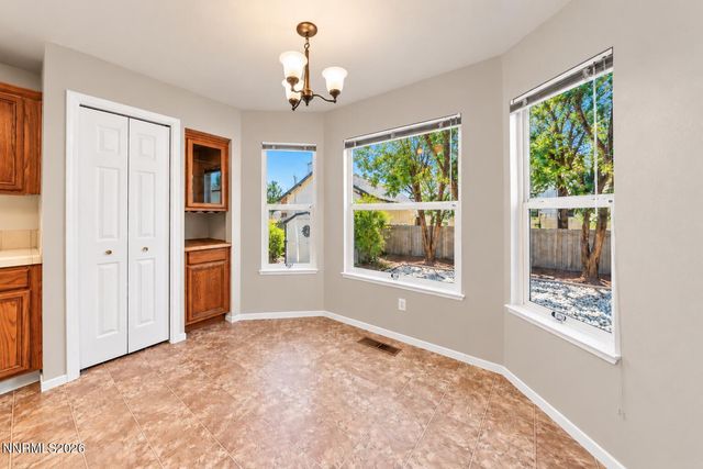 865 Francesca Way, Sparks, NV 89436