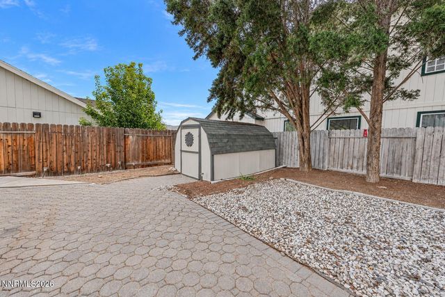 865 Francesca Way, Sparks, NV 89436