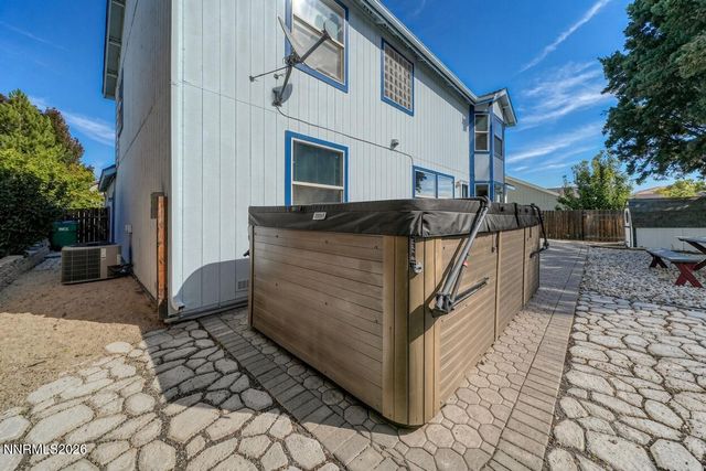 865 Francesca Way, Sparks, NV 89436