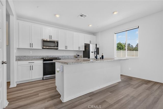 19154 River Rock Ct, Lake Elsinore, CA 92532