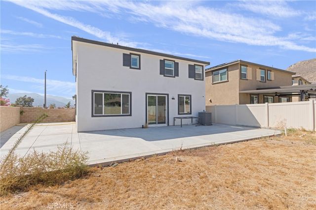 19154 River Rock Ct, Lake Elsinore, CA 92532