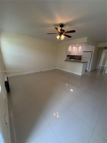 421 Tilford T 421 421, Deerfield Beach, FL 33442