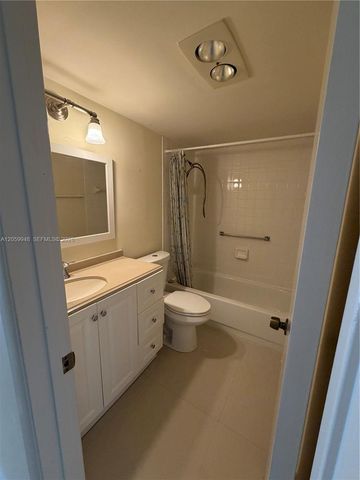 421 Tilford T 421 421, Deerfield Beach, FL 33442