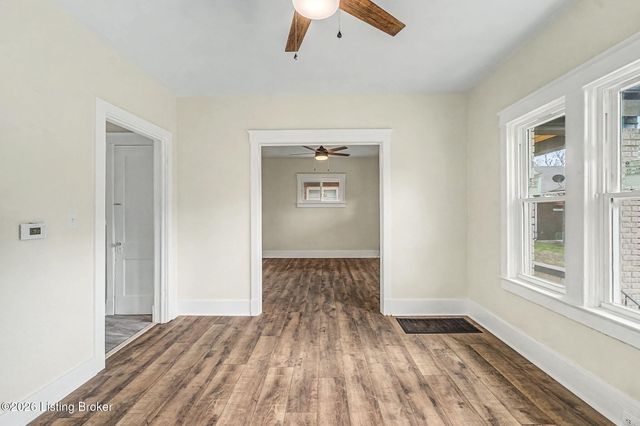 3 Eutropia Ct, Louisville, KY 40208